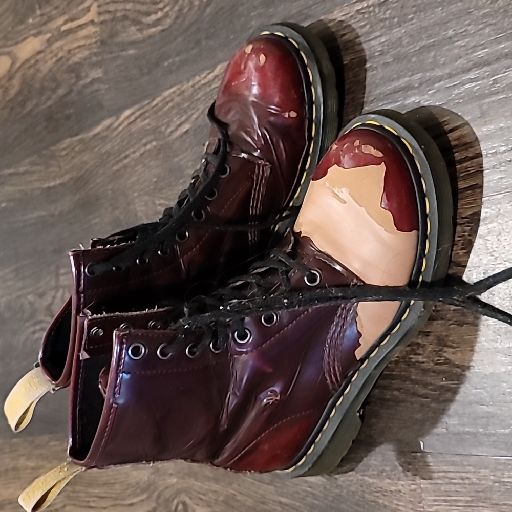 Dr Marten 14585 Vegan Boots *Peeling* Black Cherry Sz 6